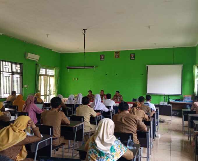 KEGIATAN PRA AKREDITASI SMK NEGERI 1 BADAU KEGIATAN PRA AKREDITASI SMK NEGERI 1 BADAU